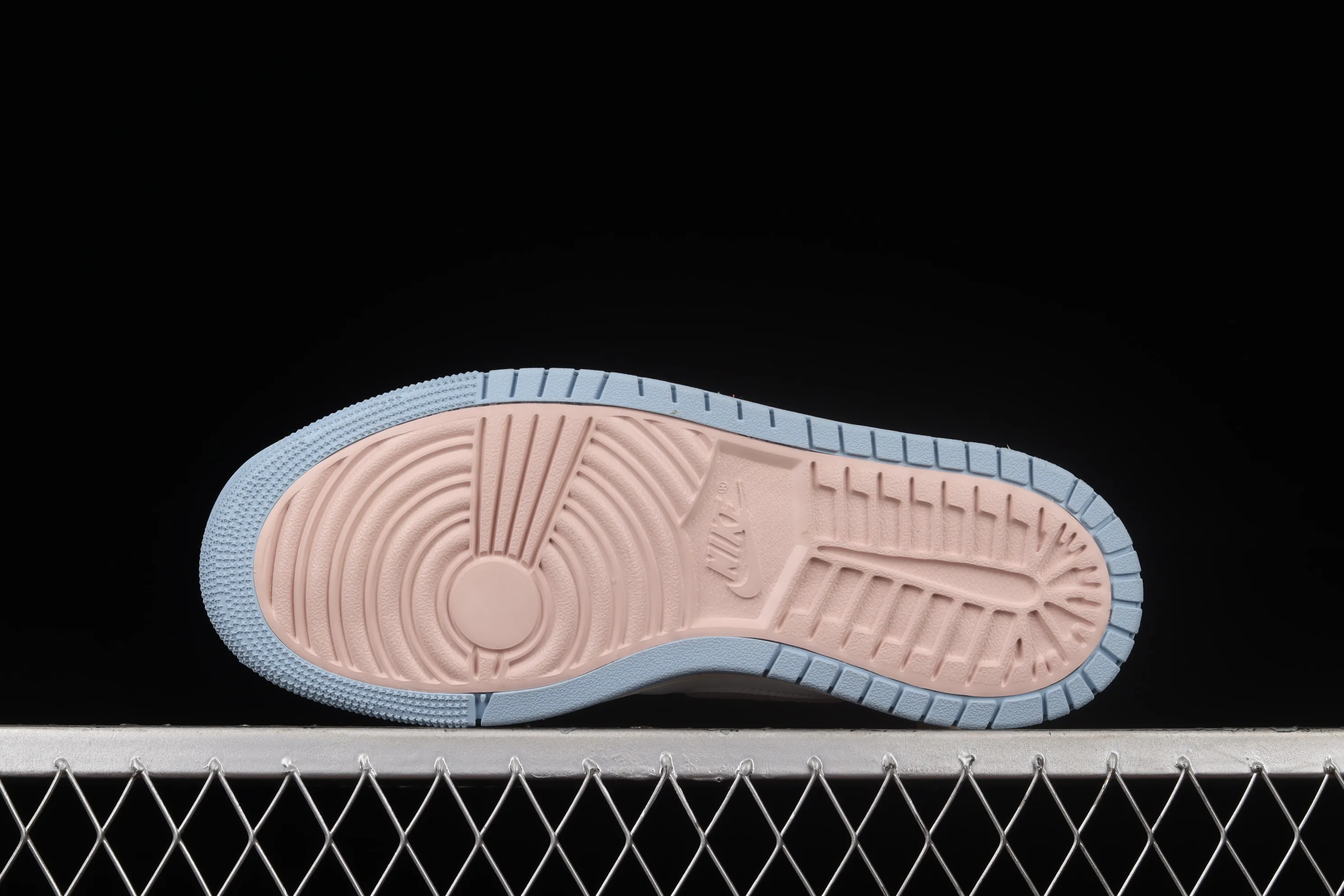 All categories Air Jordan Jordan series basketball shoes Air Jordan 1 High Air Jordan 1 Zoom CMFT "Celestine Blue" AJ1 Joe 1 Macaron Rice White Powder DQ5092-651